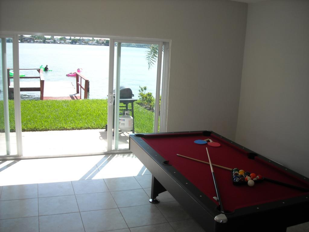 Mediterranean Three Story Beach Townhouse St. Pete Beach Buitenkant foto