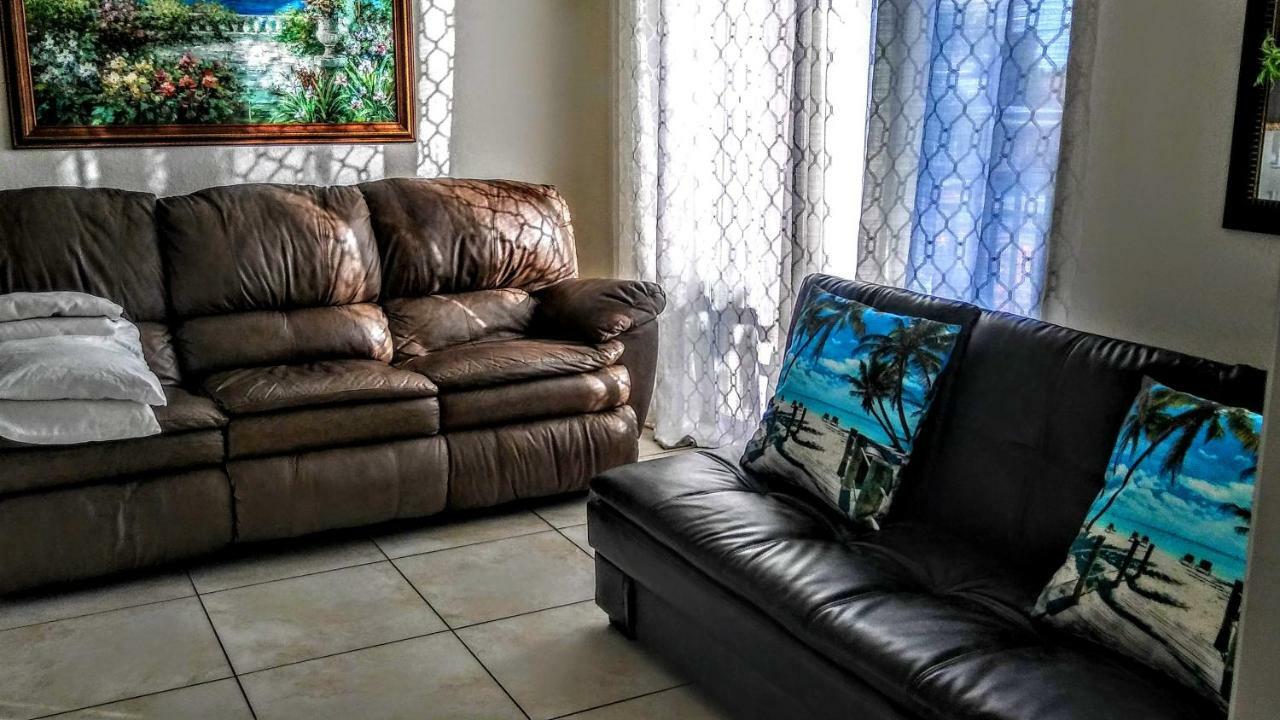 Mediterranean Three Story Beach Townhouse St. Pete Beach Buitenkant foto